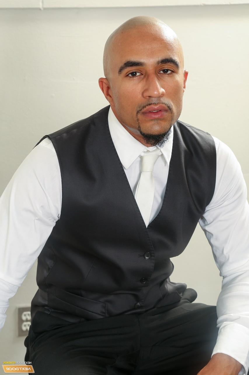 20P Muscular black stud King Noire takes off his suit to show his big erect dick