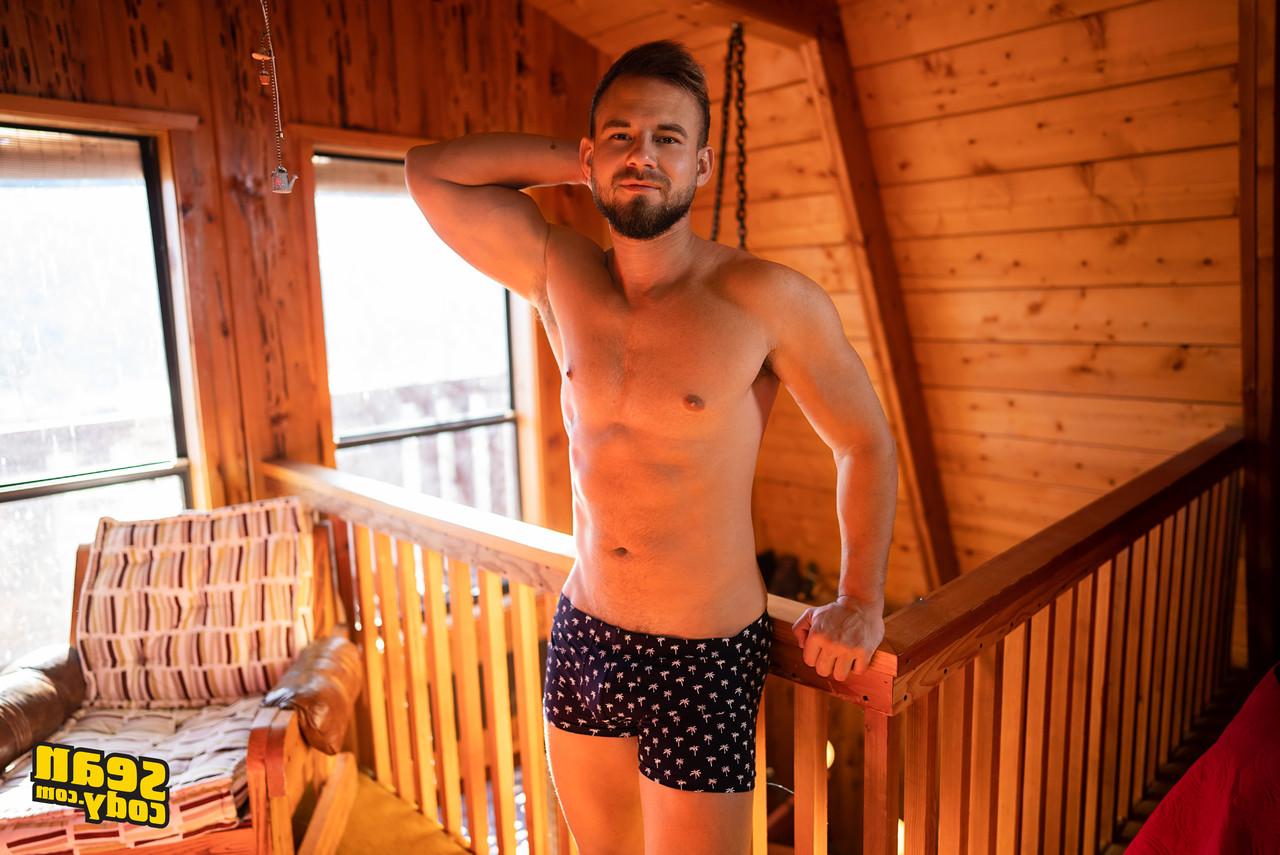 20P Les mecs gays Justin, Josh et Sean se donnent la tête dans un trio anal sauvage