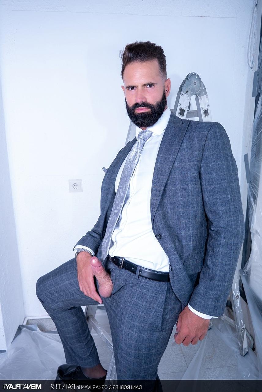 20P Gay hunk Dani Robles enjoys hardcore anal sex with a muscular handyman