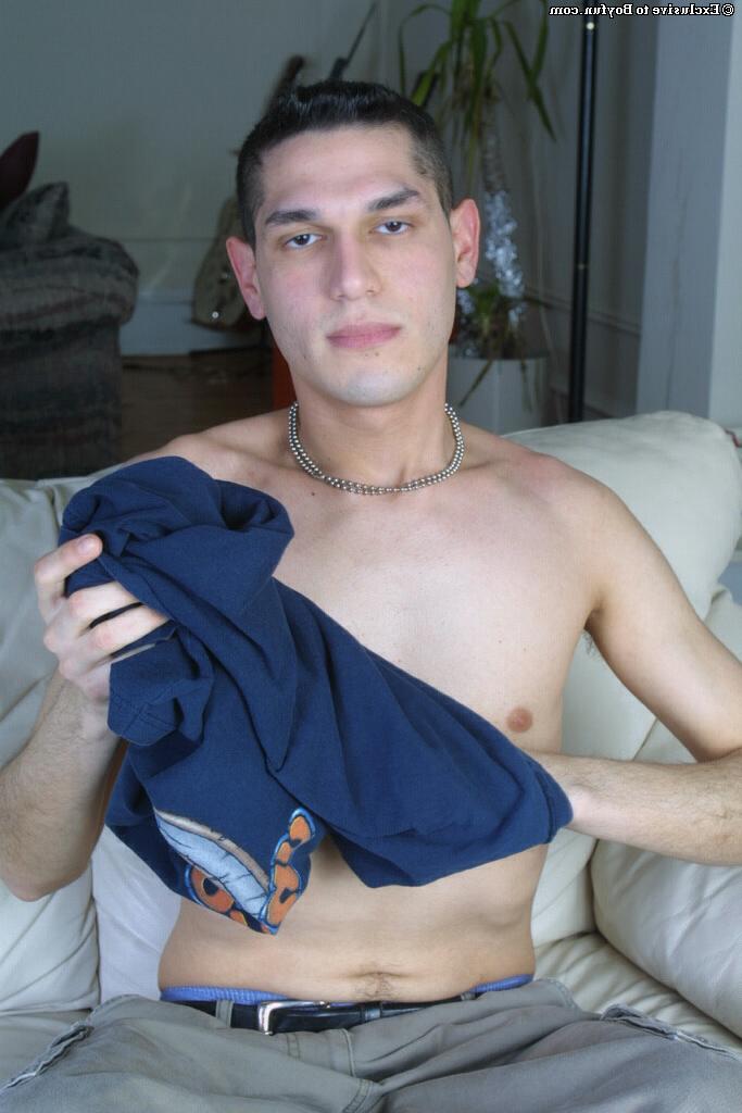 20P Gay Caucasian hunk Sean unveils his hairy big booty and jerks off