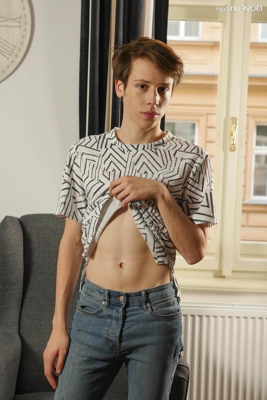 20P Boy Fun Devin Lewis