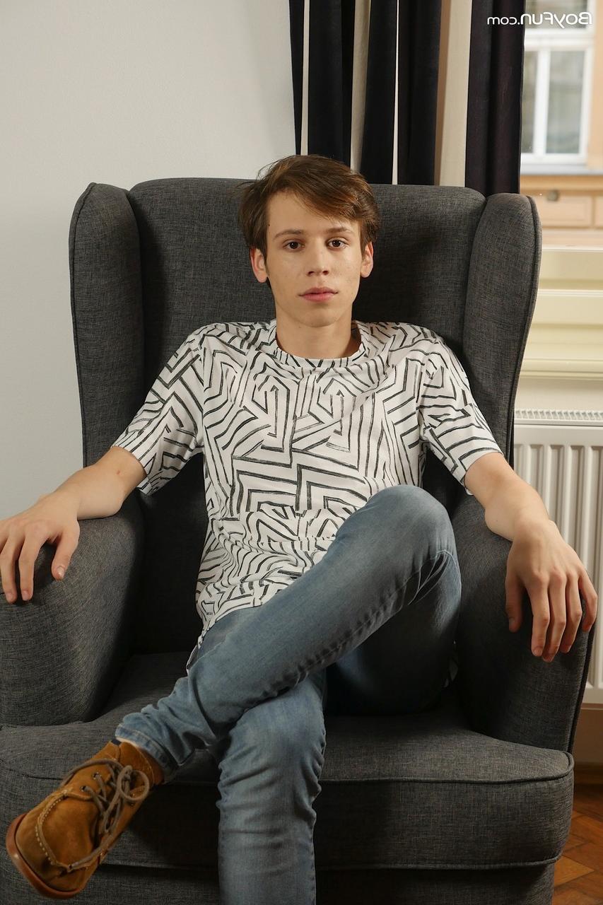 20P Boy Fun Devin Lewis
