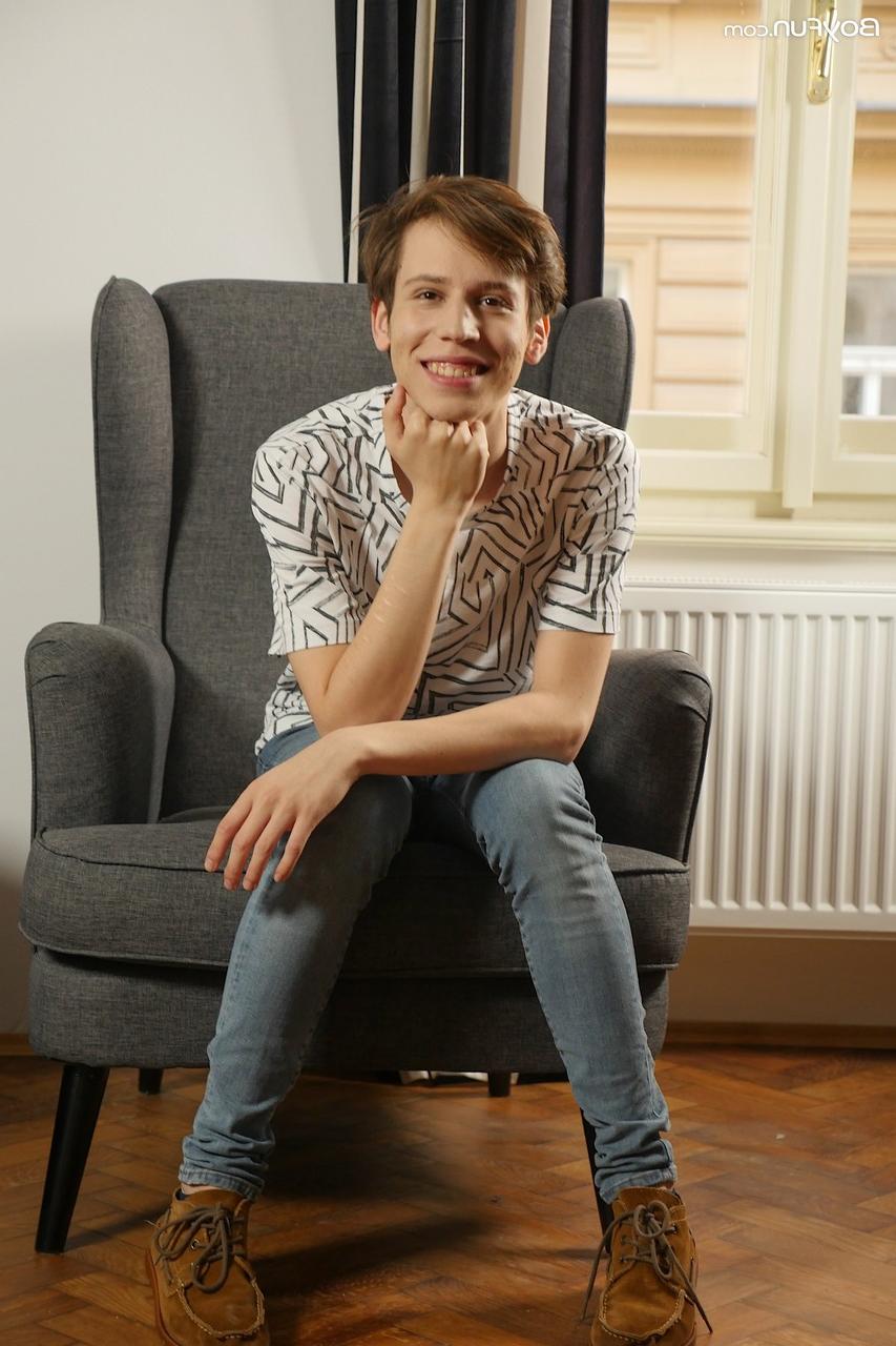 20P Boy Fun Devin Lewis
