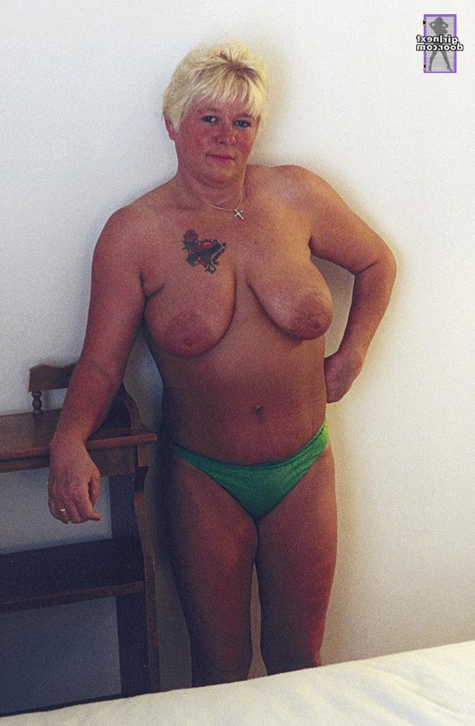 20P chica de al lado