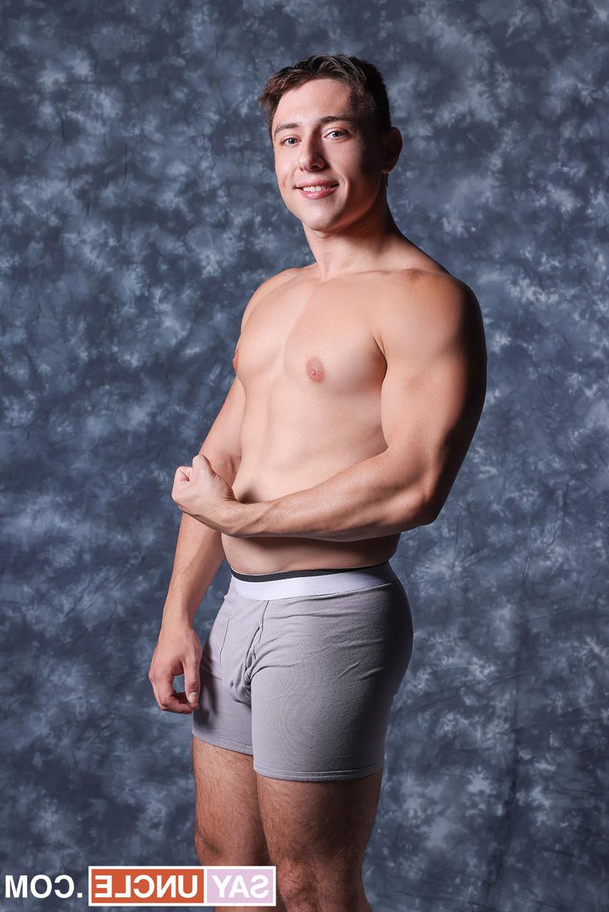 12P Doces gays Archie Paige e Rob Quin fodem forte depois de sair