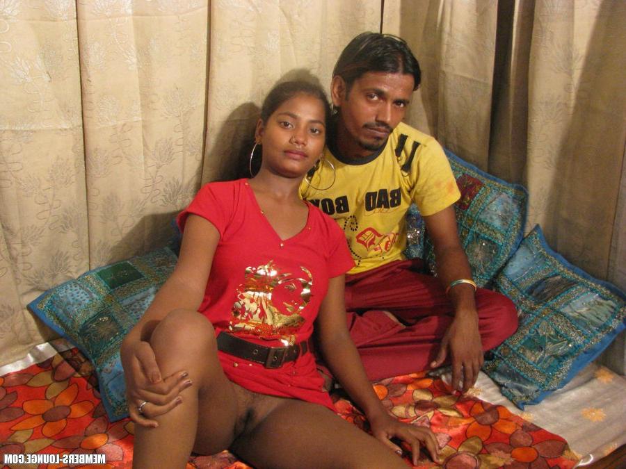 11P Busty Indian girl undergoes anal toying before giving a blowjob
