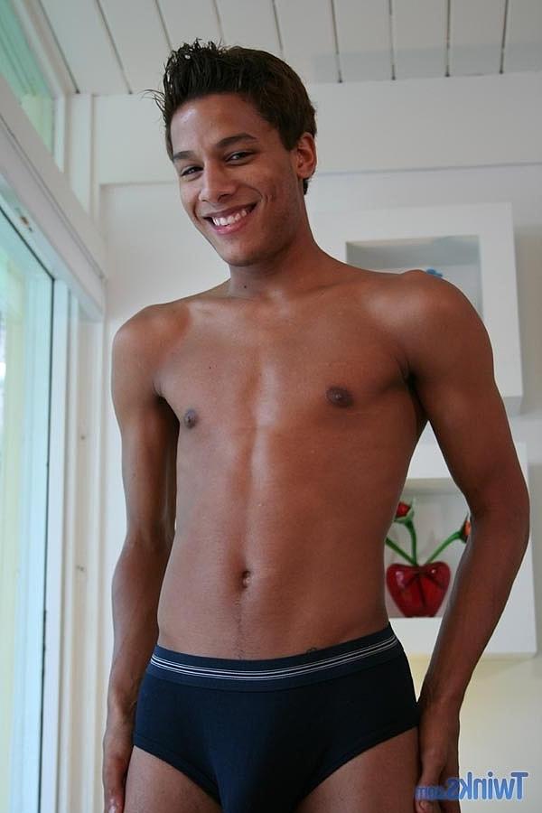 20P Adorable petite twink Aaron Armstrong flaunts his slim body and masturbates