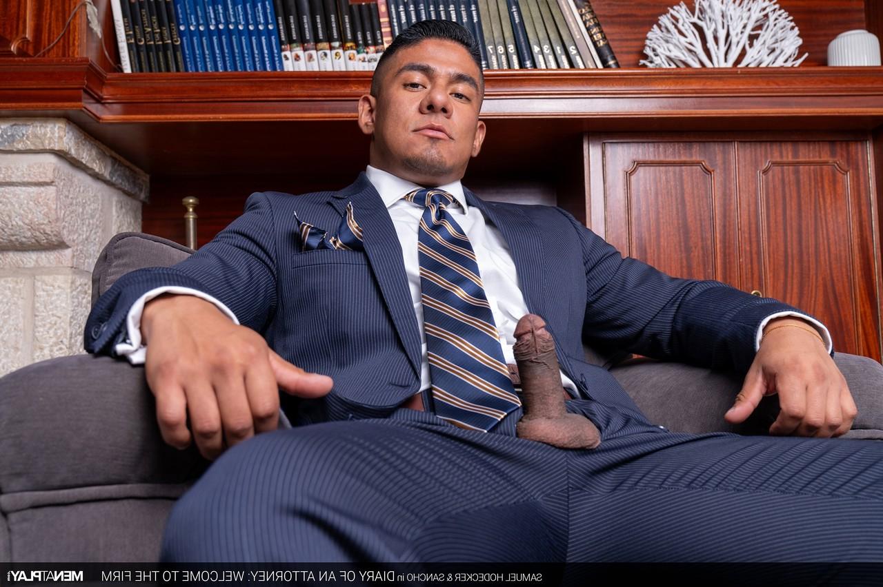 20P Hot bodybuilders Samuel Hodecker and Sancho fuck hard in sexy suits