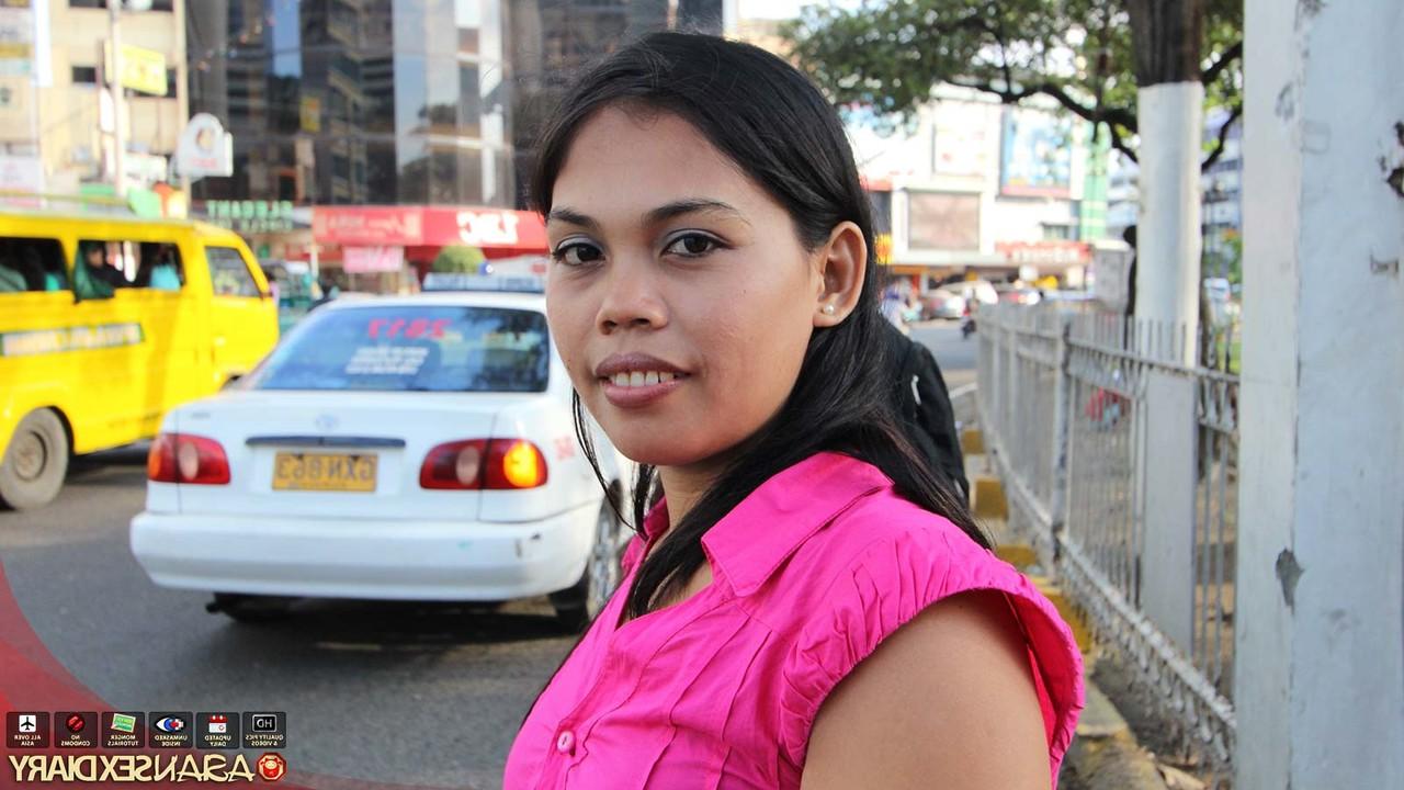 15P Asian first timer Veronica gets banged by a sex tourist after a meal
