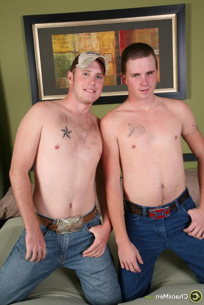 20P Cowboys gays Dakota e Levi 2 fazem sexo anal hardcore em um quarto de hotel
