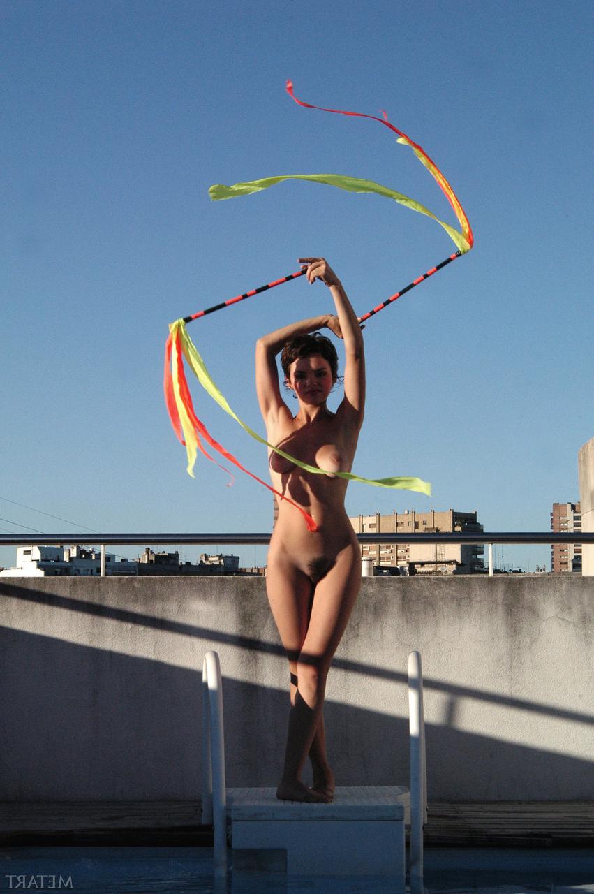 20P Beautiful swimmer Maritza shows her lovely tits & her awesome bush