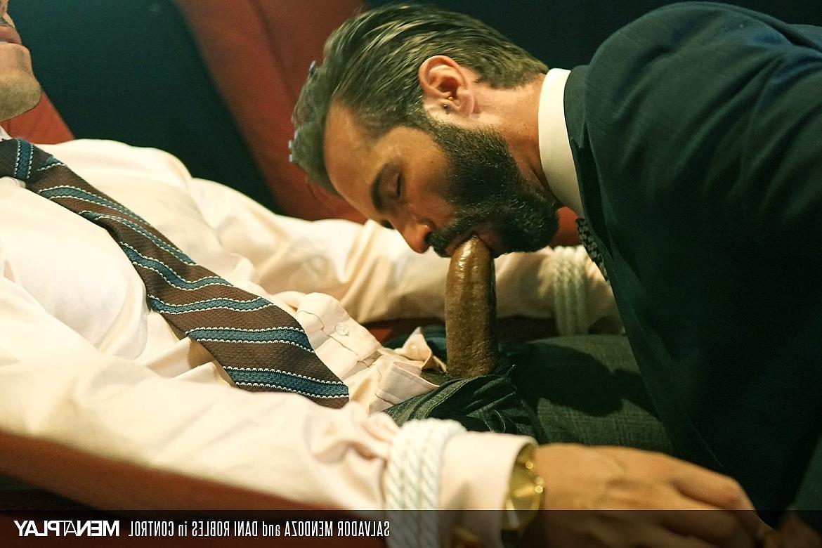 20P Gerentes gays Dani Robles e Salvador Mendoza tiram e fodem analmente