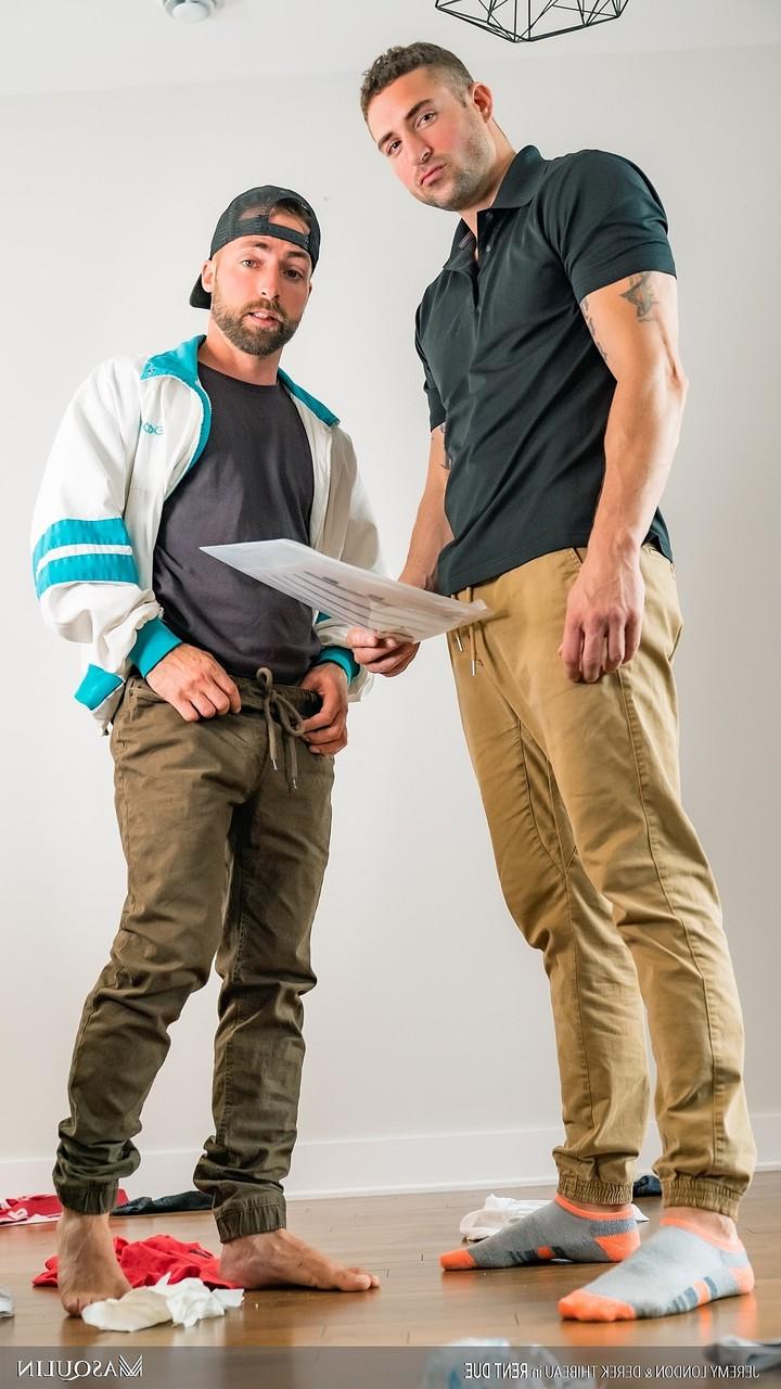 20P Gays musculosos Jeremy London e Derek Thibeau fazem sexo anal hardcore