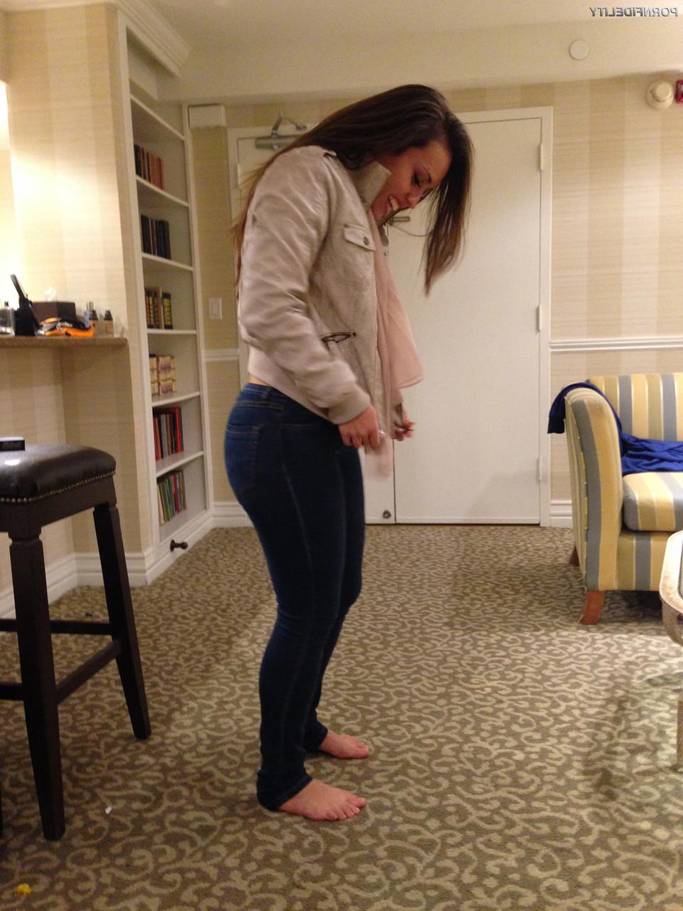 16P Flexible Kelsi Monroe shows off her legs and ass & gets groped by Ryan Madison