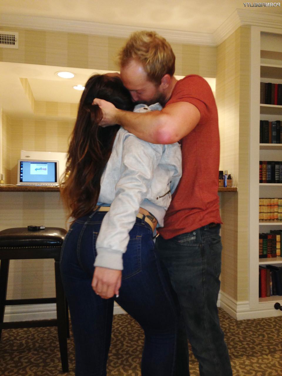 16P Flexible Kelsi Monroe shows off her legs and ass & gets groped by Ryan Madison