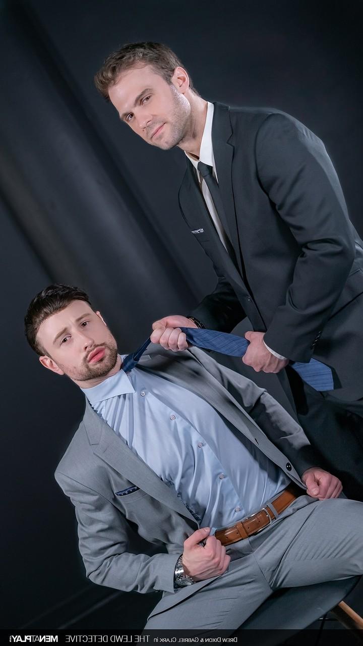 20P Caras gays gostosos Drew Dixon e Gabriel Clark fodem forte anal