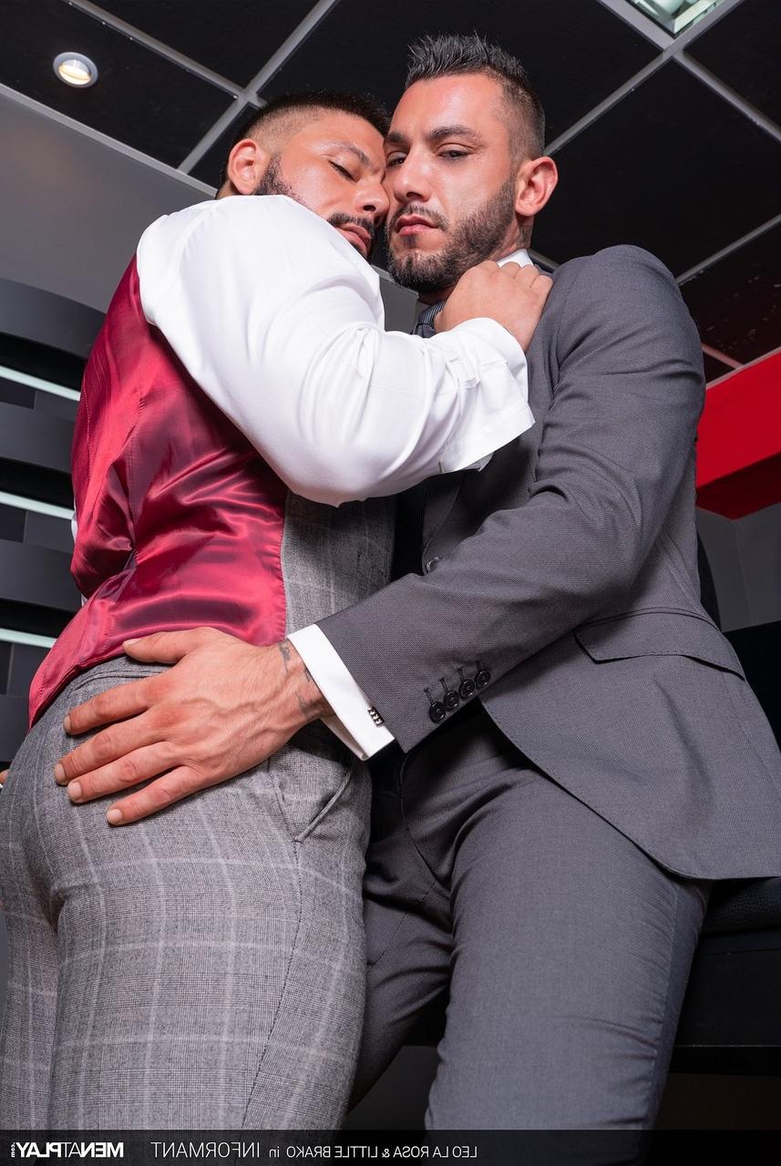 20P Revendedor de carros Leo La Rosa é fodido na bunda pelo gay gostoso Little Brako