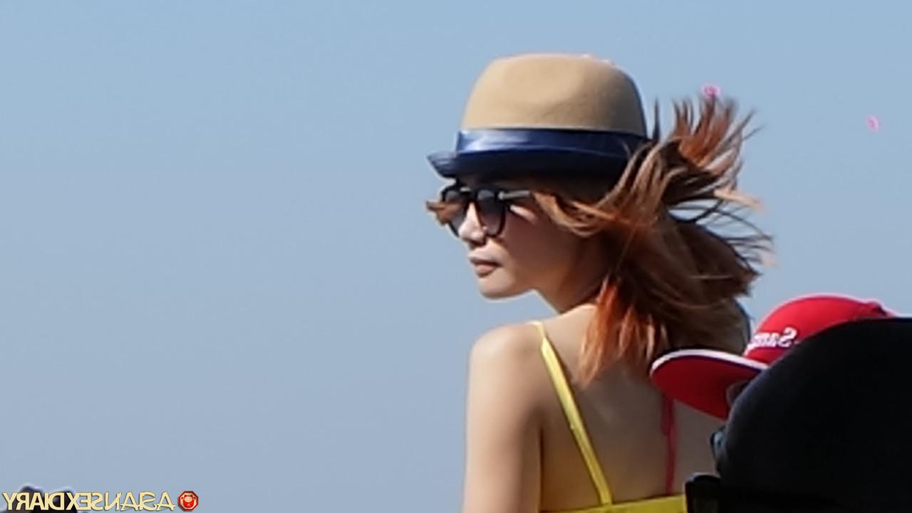 17P A amadora sexy Kat D mostra sua buceta aparada de perto depois do sexo POV