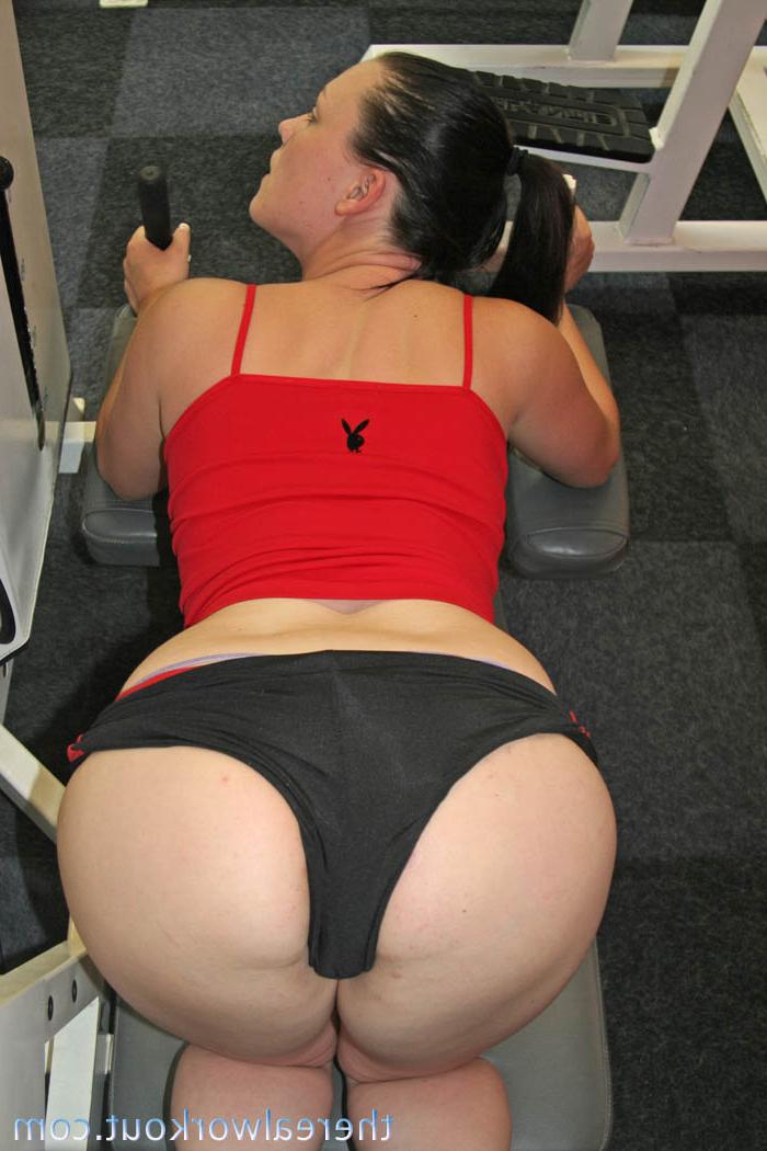 16P Dark haired babe Trinity Dynamite works out in a gym and teases with her ass