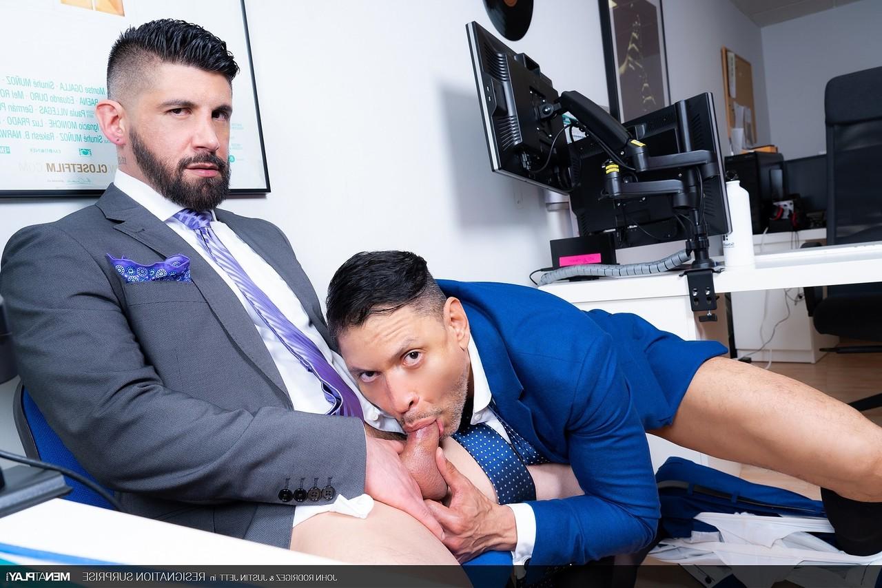 20P Gay workmates John Rodriguez & Justin Jett have hardcore anal sex at work