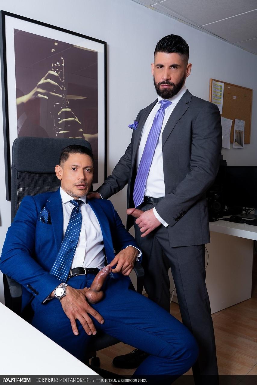 20P Gay workmates John Rodriguez & Justin Jett have hardcore anal sex at work