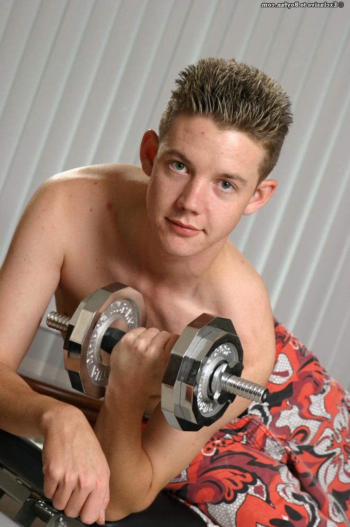 20P Sweet twink Joey Skyhawk exercises before stripping and masturbating