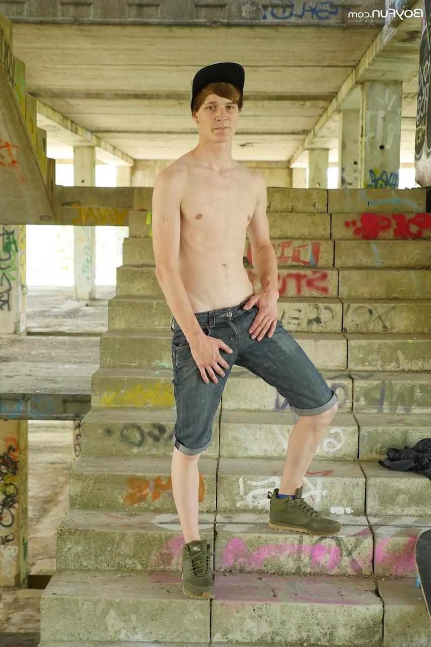 20P Boy Fun ANTONY CARTER
