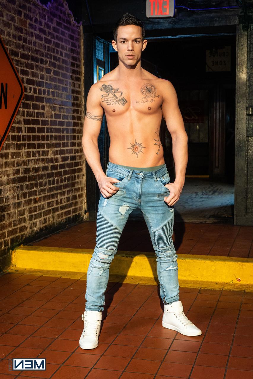 20P Men Com Kyle Connors, Nic Sahara