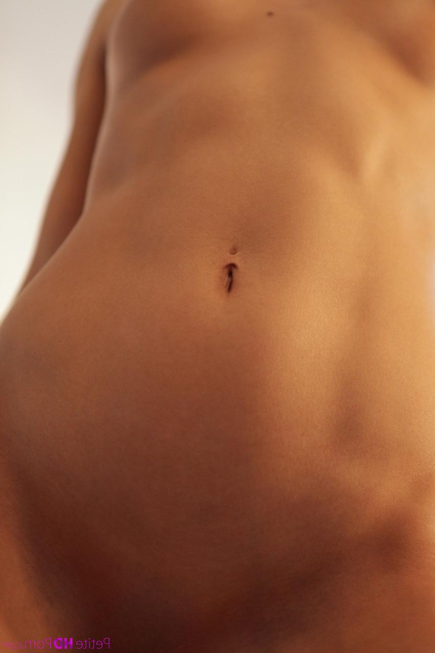 19P Latina rasgada Alexa Tomas fica com a buceta lambida e transada no hardcore da academia quente