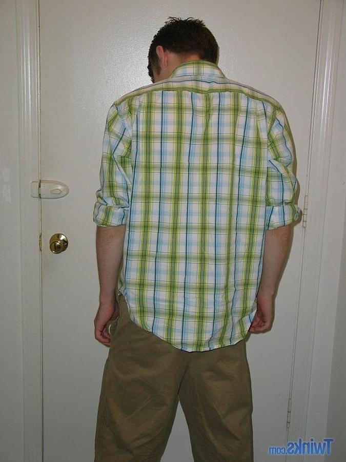 20P Caucasian twink Billy Gee strips and plays with his huge dick in the hallway