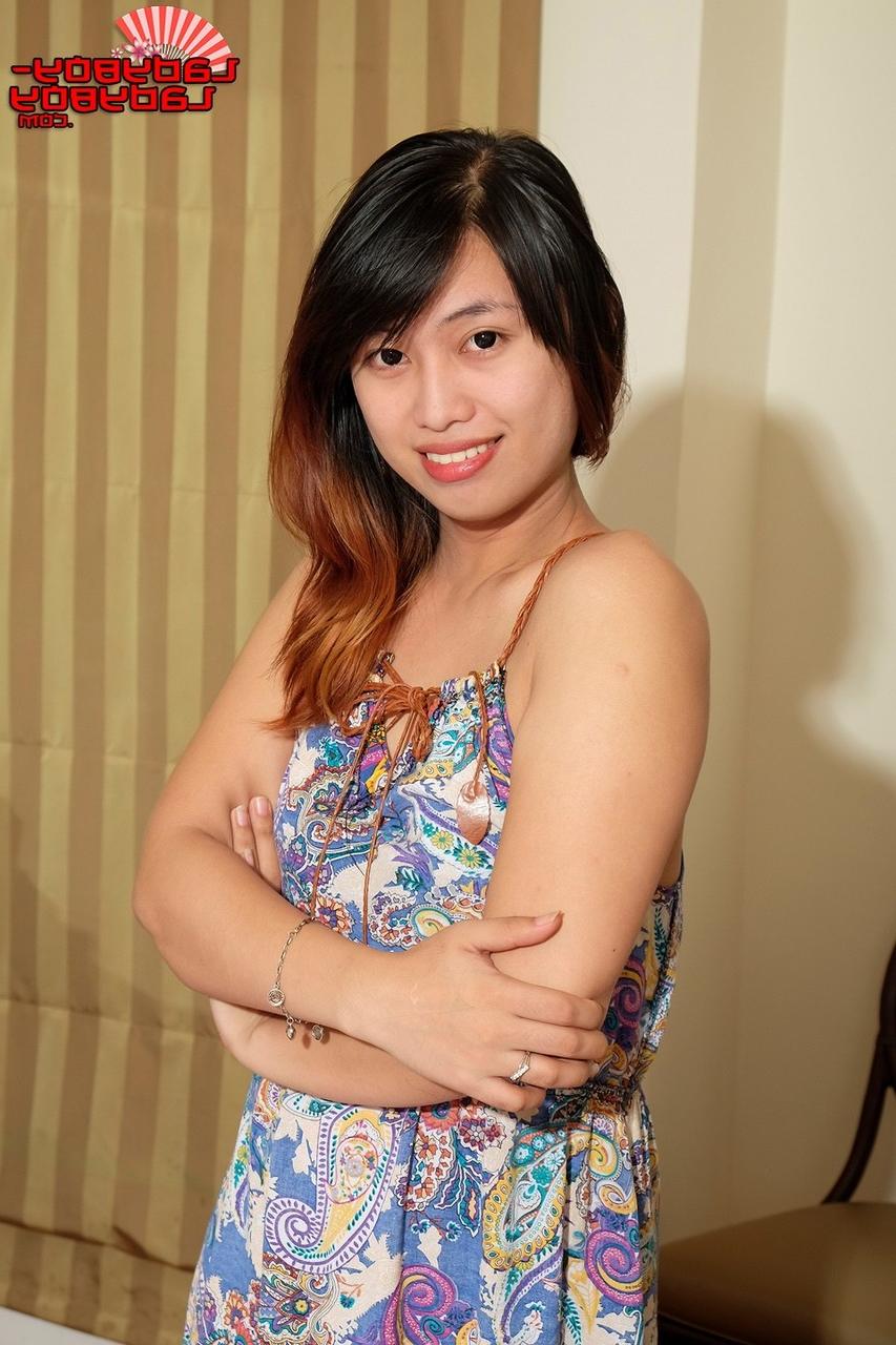 16P Asiática TGirl Jem