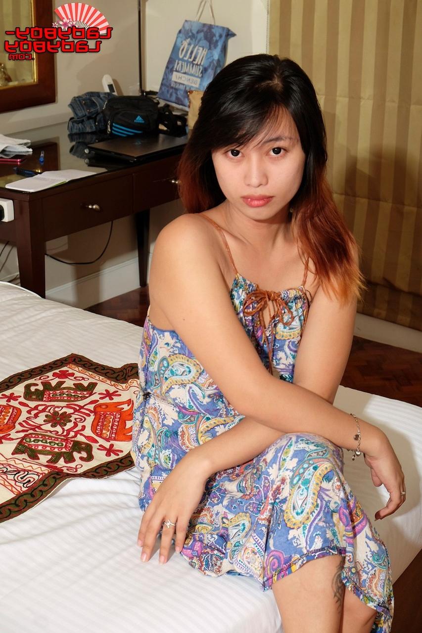 16P Asiática TGirl Jem