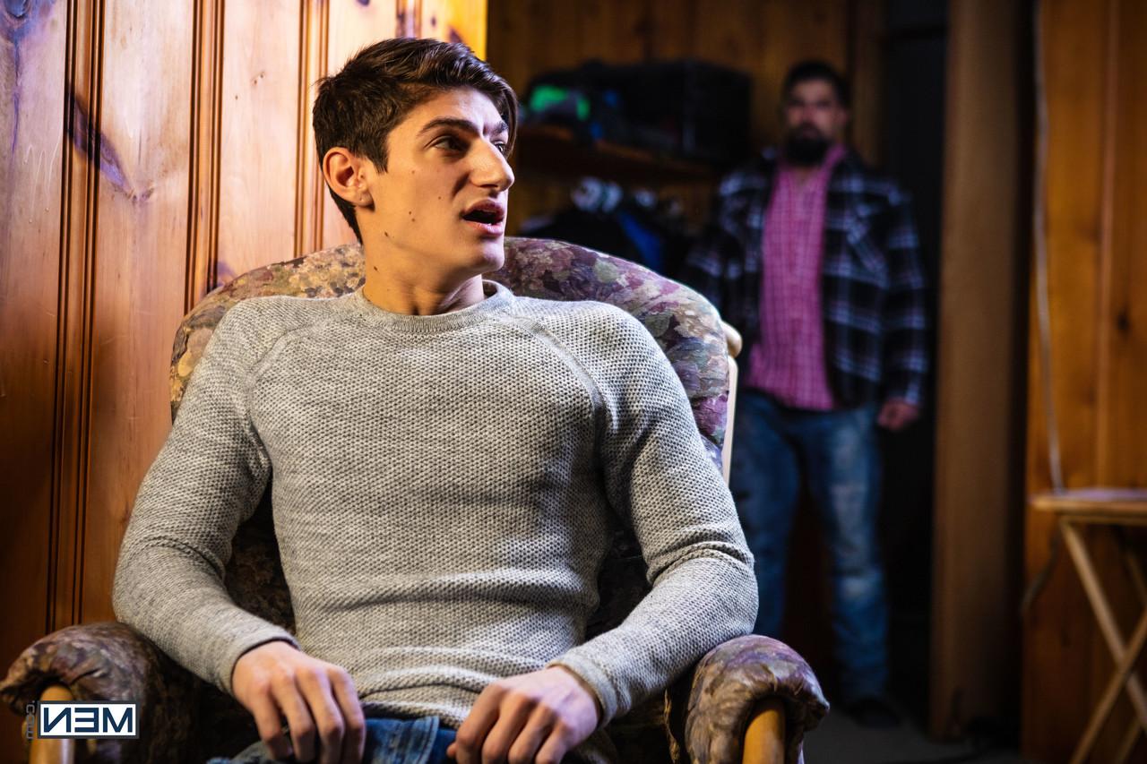 20P Hombres Com Aiden Ward, Ryan Bones