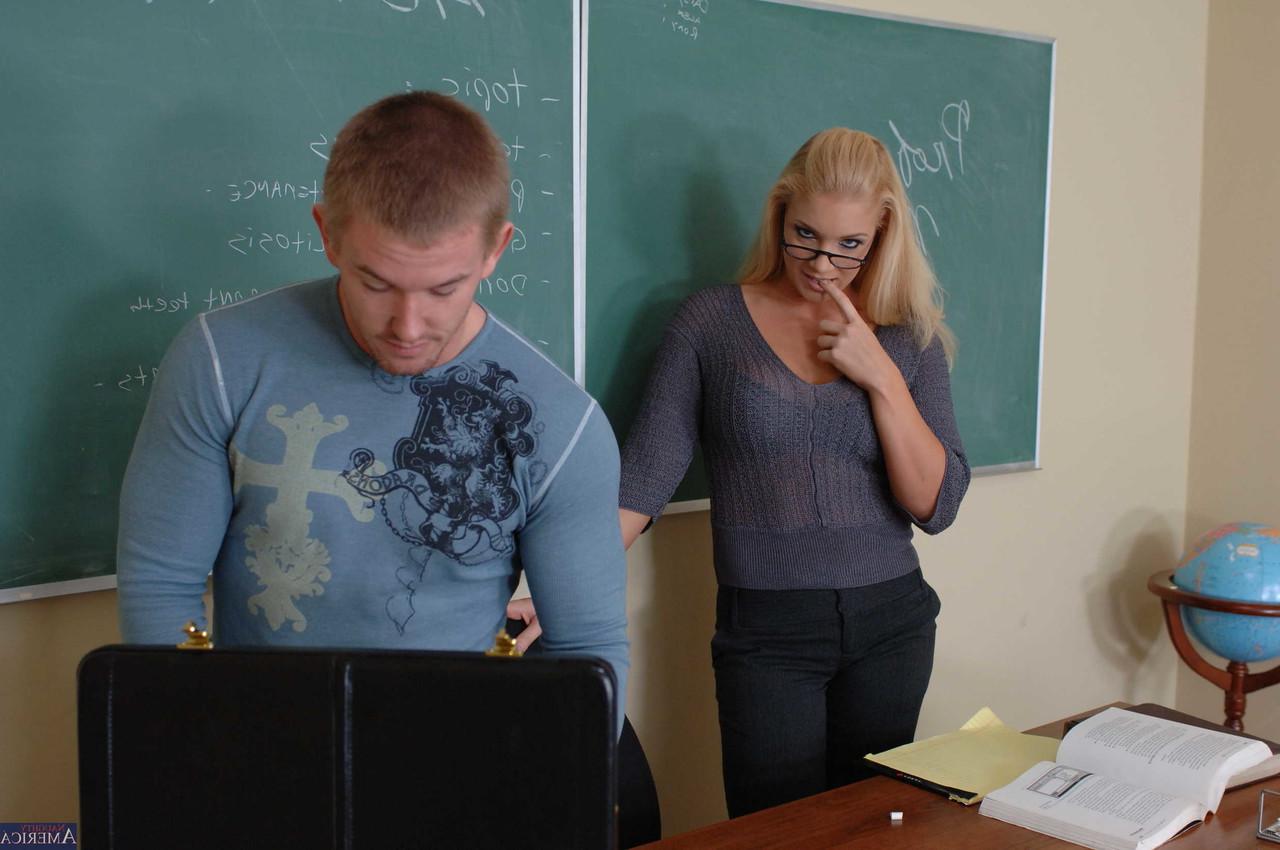 20P Hot American teacher Heidi Mayne blows off her strong student in the classroom