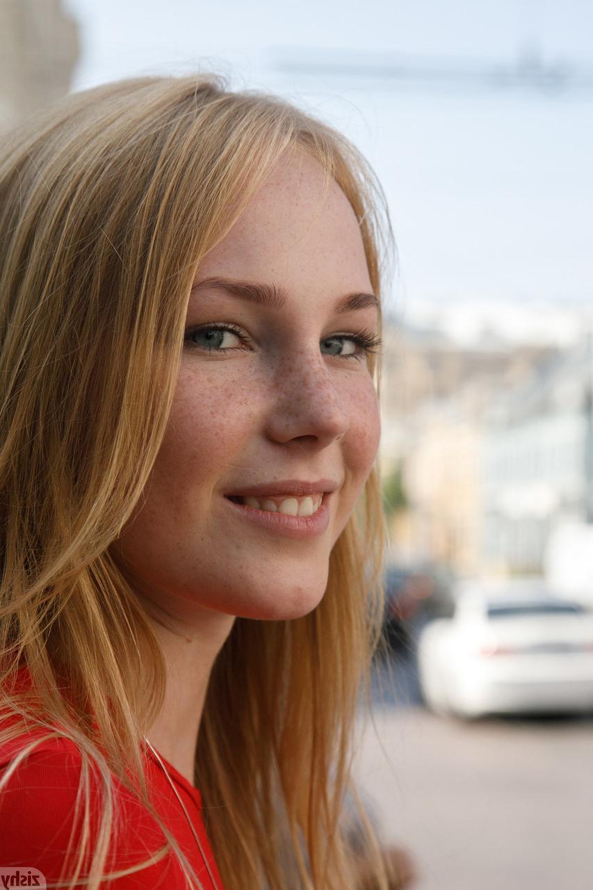 12P Blonde beauty Rune Kimele posing & flashing her big booty in public