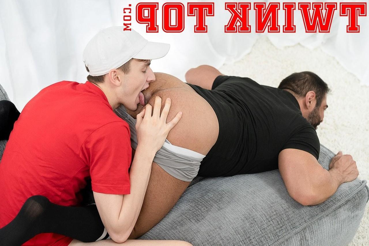 20P Muscular Coach Navarro seduces skinny twink Tyler Tanner and takes his dick