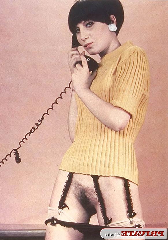 11P Modelos pornôs vintage sexy mostrando buceta peluda gostosa usando meias