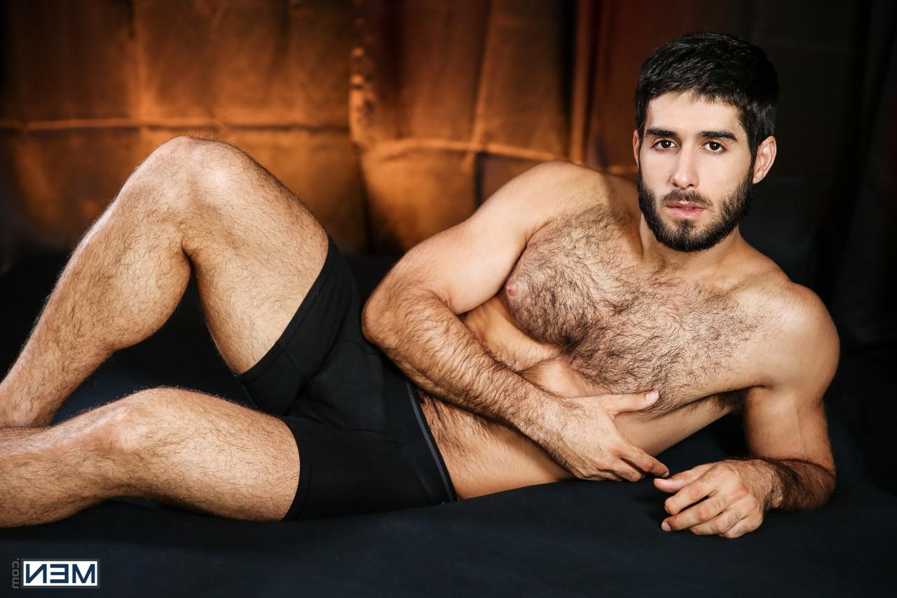 16P Fit men Darin Silvers and Diego Sans participate in bareback anal sex