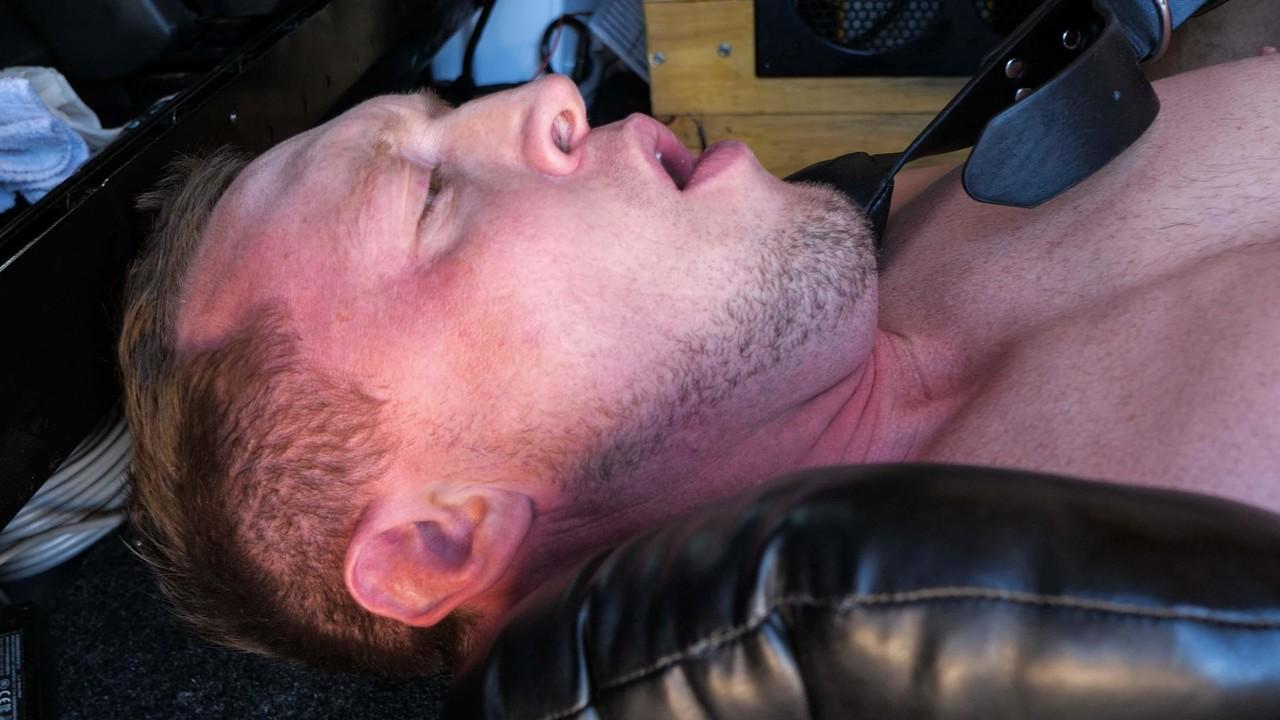 20P Kink Men Pierce Paris, Michael DelRay