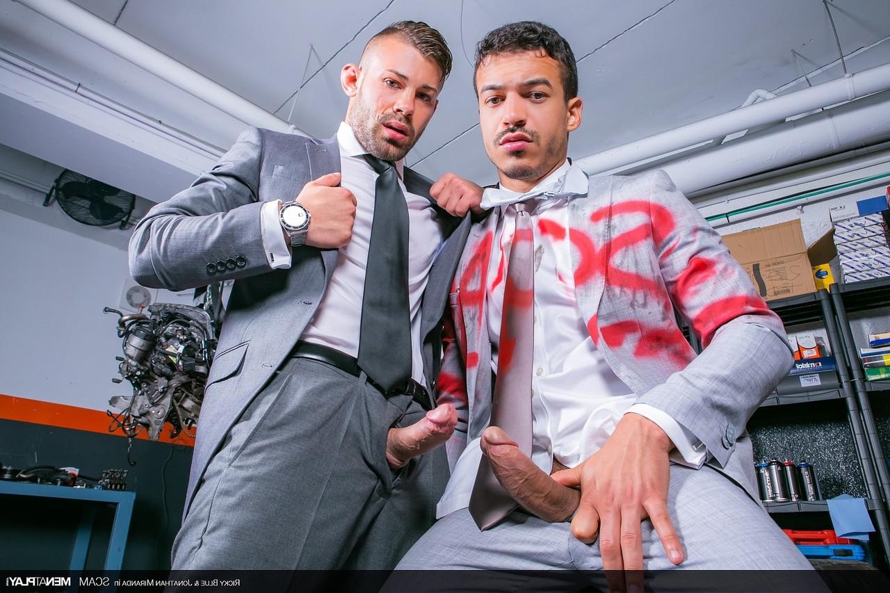 20P Business owner Ricky Blue gets ass fucked by mafia gay guy Jonathan Miranda