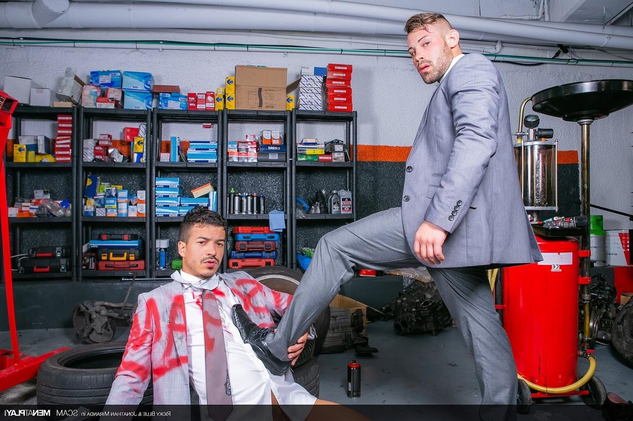 20P Business owner Ricky Blue gets ass fucked by mafia gay guy Jonathan Miranda