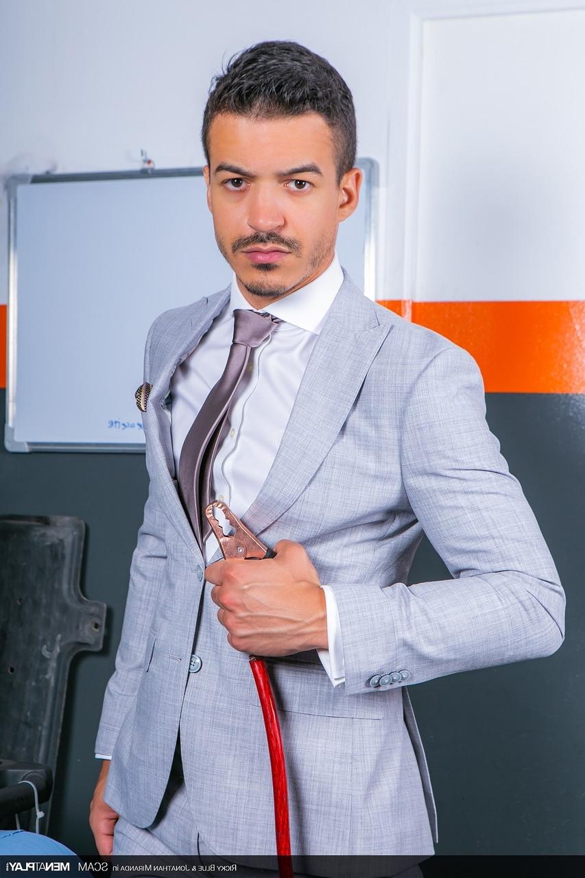 20P Business owner Ricky Blue gets ass fucked by mafia gay guy Jonathan Miranda