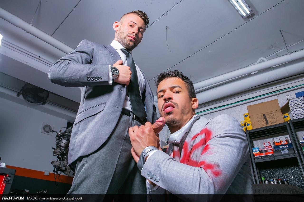 20P Business owner Ricky Blue gets ass fucked by mafia gay guy Jonathan Miranda