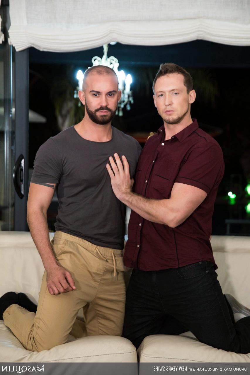 20P Gay bodybuilders Bruno Max and Pierce Paris fuck each other doggystyle