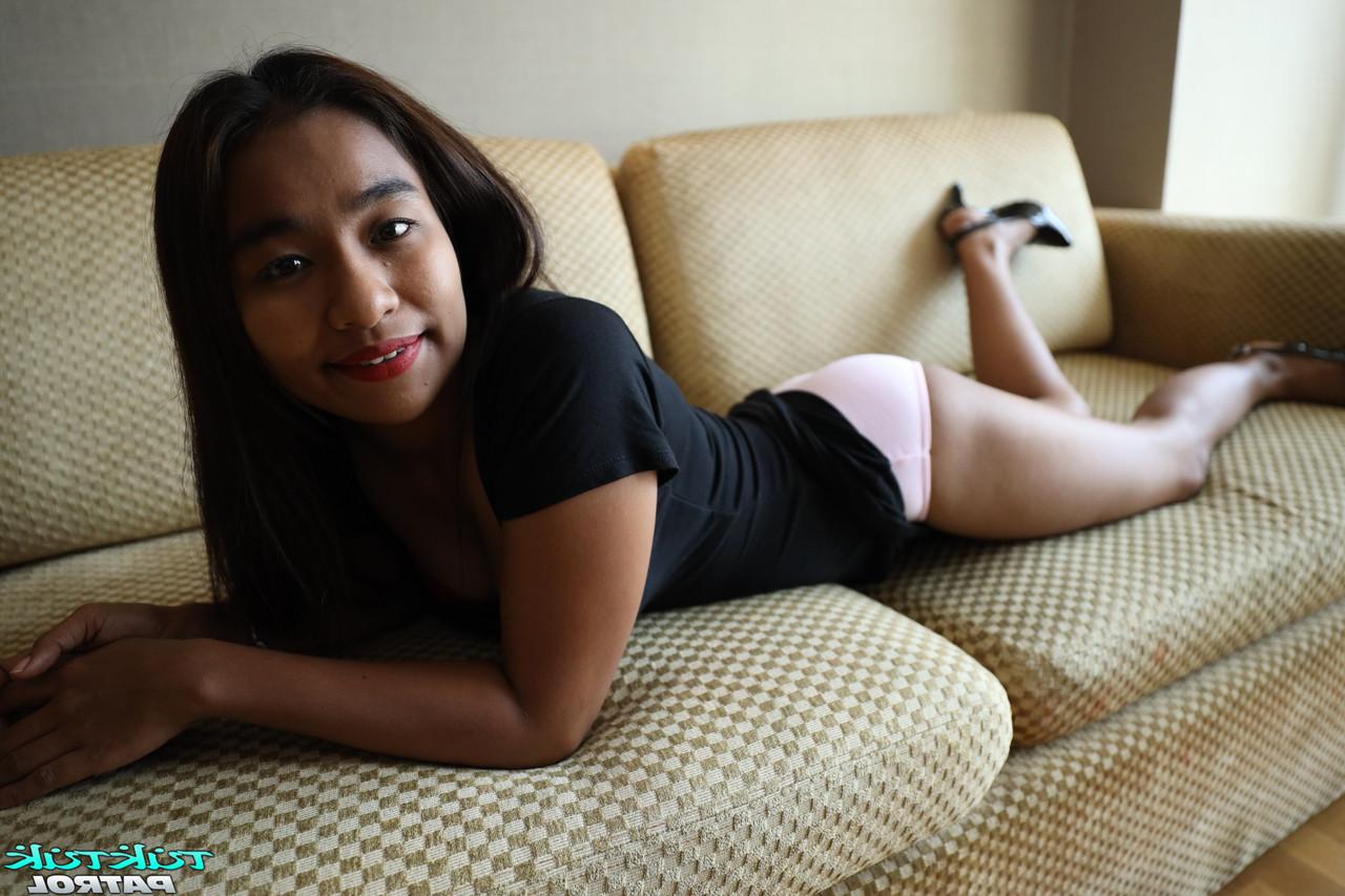 20P Horny Asian amateur Mind B unveils her hot bum and takes a boner in POV action