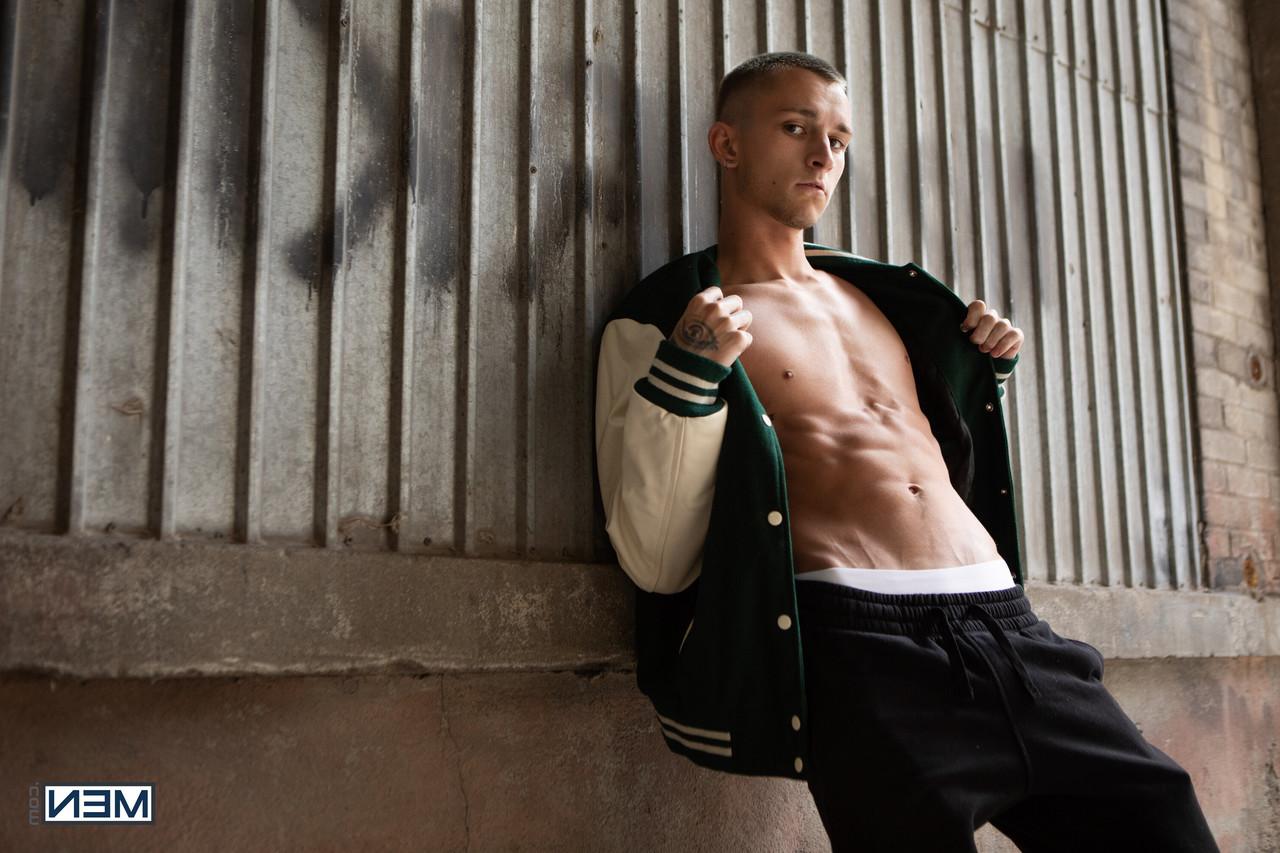 20P Men Com Miguel Exotic, Theo Brady