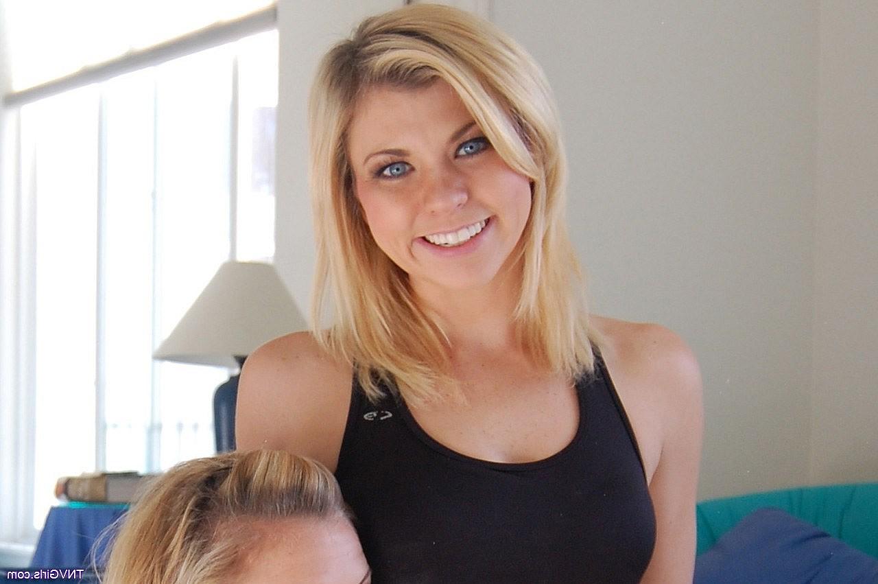 20P Lesbian girls pose in their tight yoga pants and naked in the bathroom