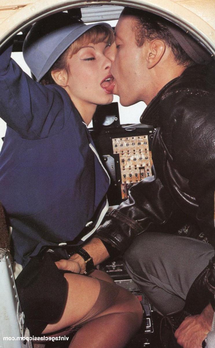 20P Glamorous MILF gets seduced and fucked by her chauffeur in vintage action