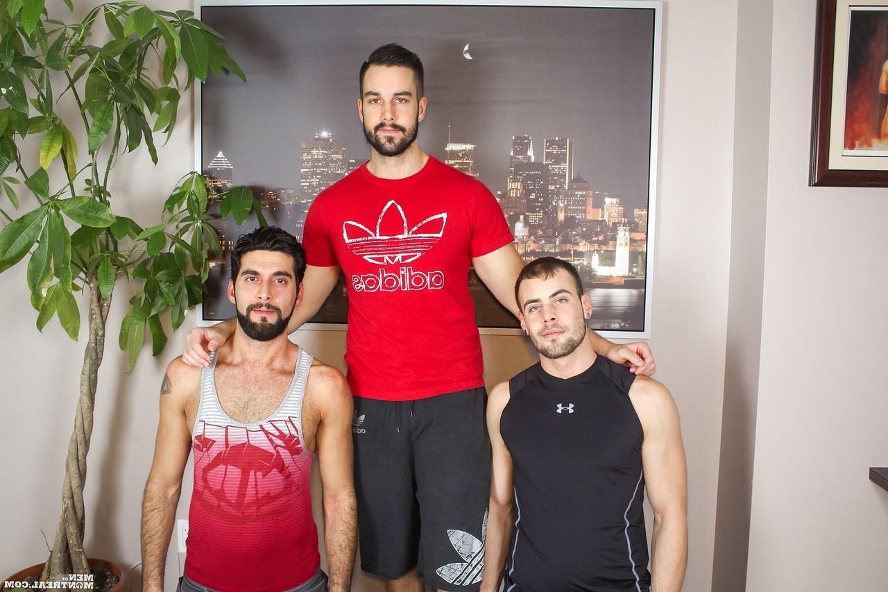 15P O garanhão gay Micke Stallone tem o cu lambido e fodido por Damien Hope