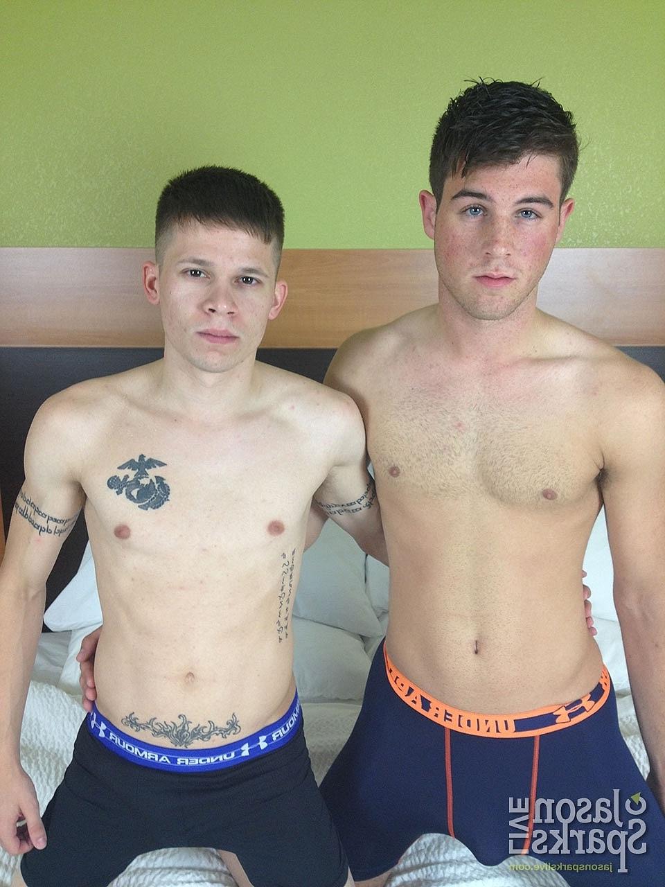 20P Chicos gays sucios Colby Michaels y Dillon Anderson montan la polla dura del otro